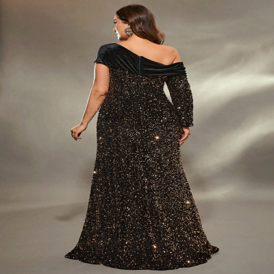 فستان طويل من Mgiacy غير متماثل بأكمام طويلة ومزين...