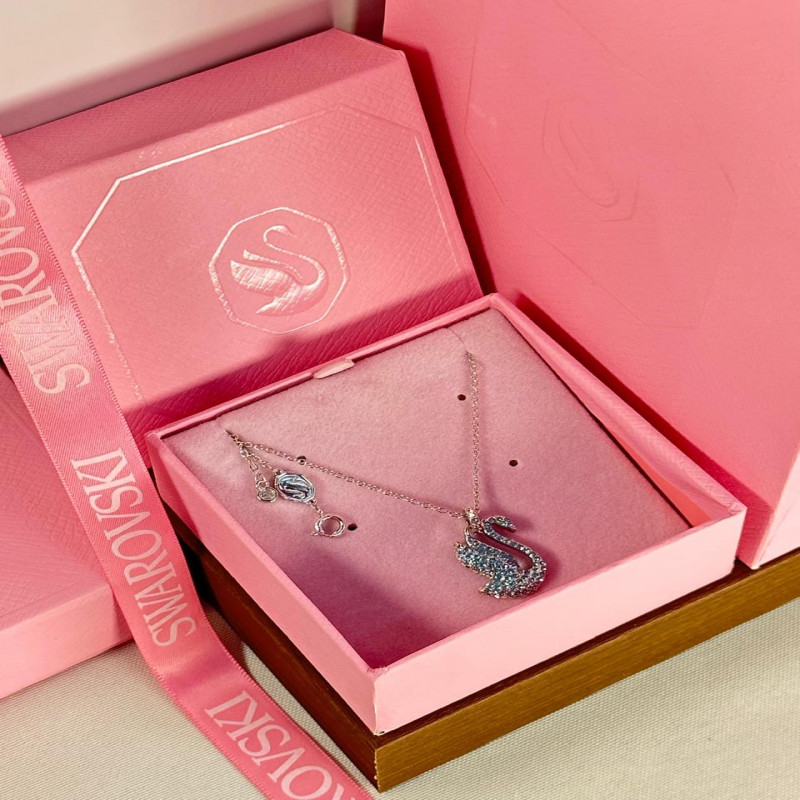 سلسال نسائي أنيق من ماركة سواروفسكي SWAROVSKI