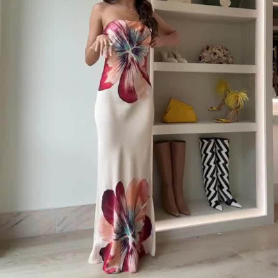 فستان نسائي