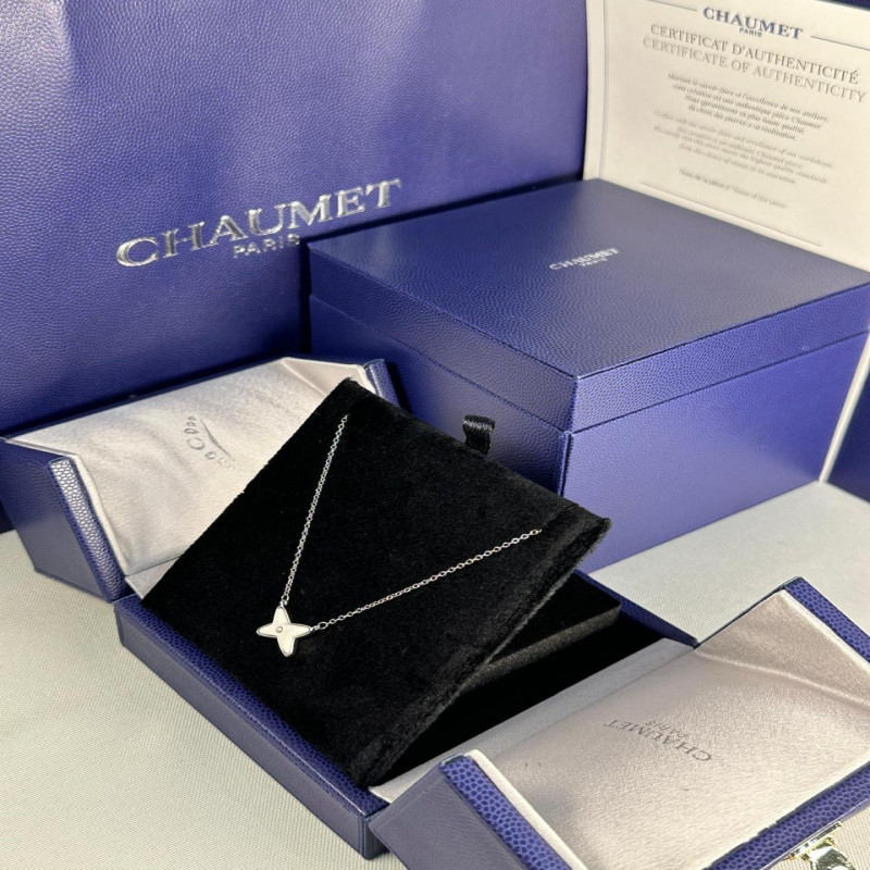 سلسال نسائي أنيق من ماركة شوميه CHAUMET