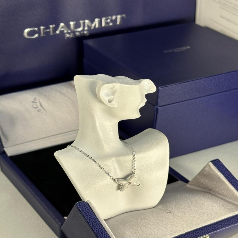 سلسال نسائي أنيق من ماركة شوميه CHAUMET