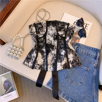 صدرية نسائية