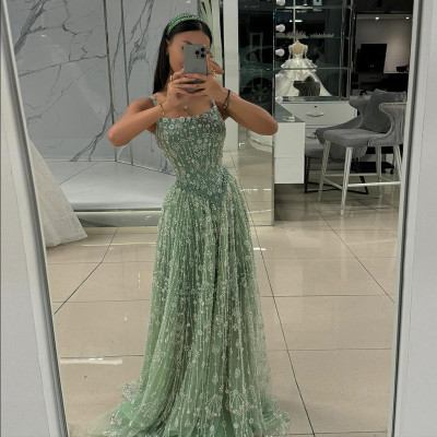 شارون سعيد فستان سهرة عربي فاخر مطرز باللون الأخضر...