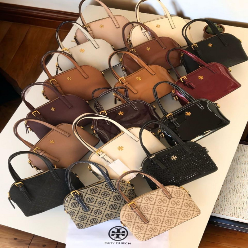 شنطة نسائية من ماركة توري بورش