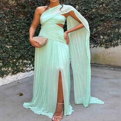 فستان نسائي