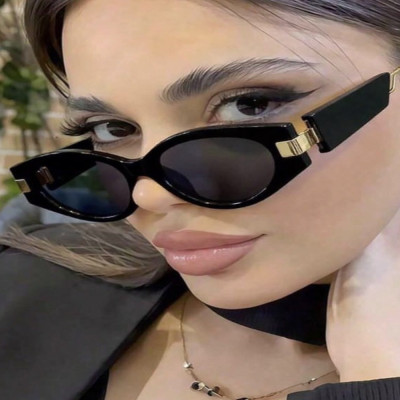 نظارات شمسية نسائية بإطار صغير بتصميم Y2K، نظارات شمسية عتيقة الطراز من ماركة مصممة، نظارات شمسية نسائية عصرية بتصميم مميز، نظارات...