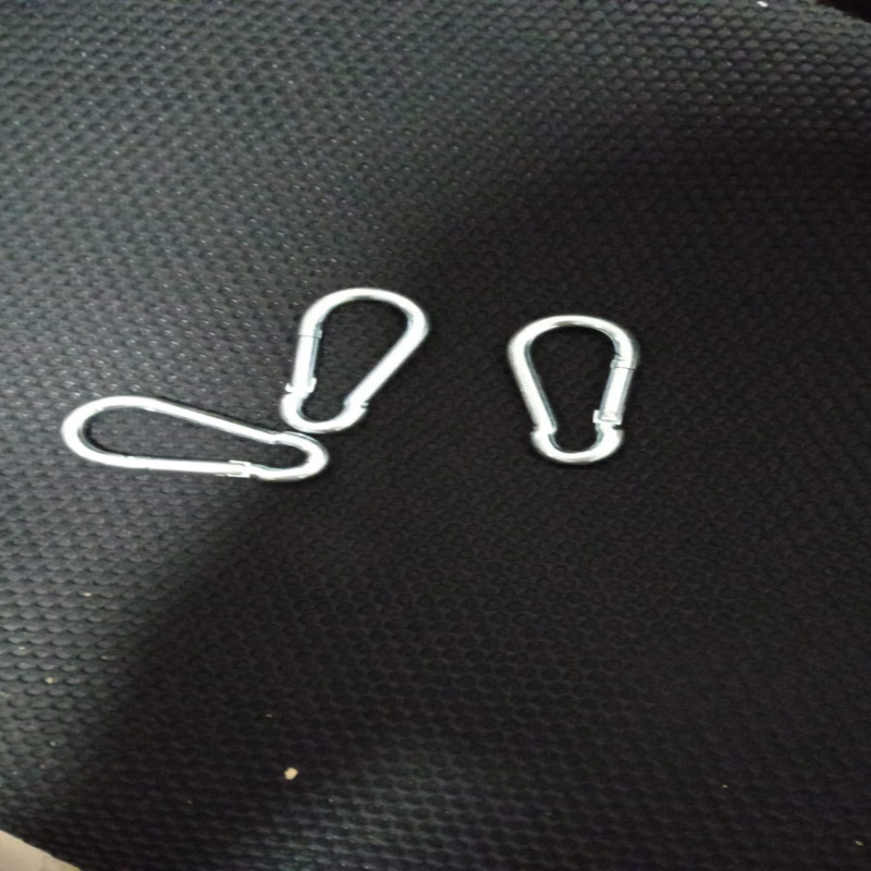 مشبك حلقة تسلق عالي التحمل - 2 حلقة زنبركية على شك...