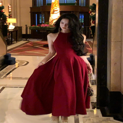 Medium-length red classic sleeveless dress for women, casual fashion, elegant birthday robe, stylish party clothes, new, summer, f...