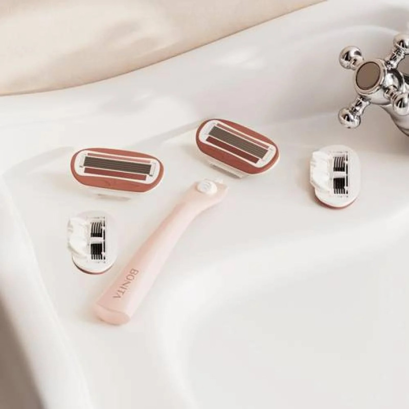 بونيتا - 4 شفرات حلاقة بديلة بخلاصة الصبار وفيتامي...