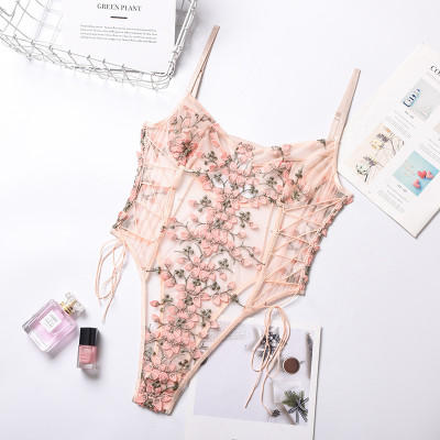 A set of women's embroidered floral underwear with lovely lace, provocative perspective, seduction suit, strange women's clothing...