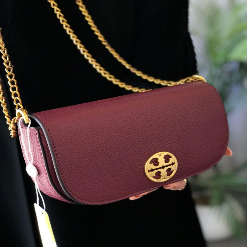 شنطة نسائية من ماركة توري بورش