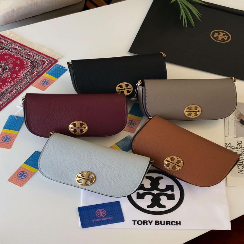 شنطة نسائية من ماركة توري بورش