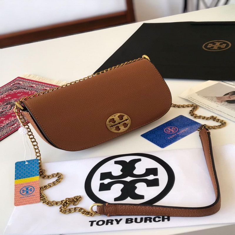 شنطة نسائية من ماركة توري بورش