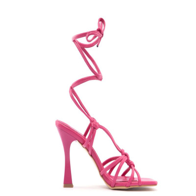 موقف الموضة - Fashion Stand