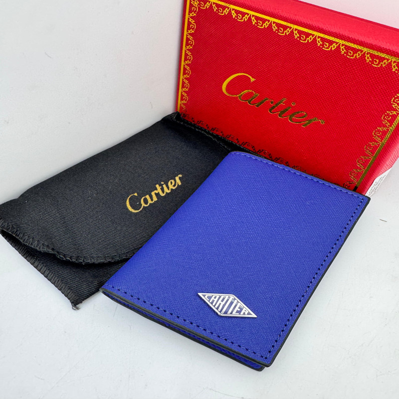 محفظة كارتير فاخرة بلون أزرق