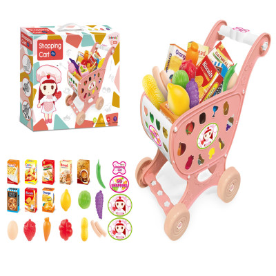 عربة تسوق مع اكسسوارات