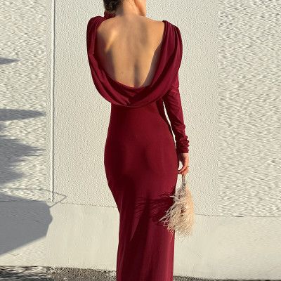 فستان نسائي