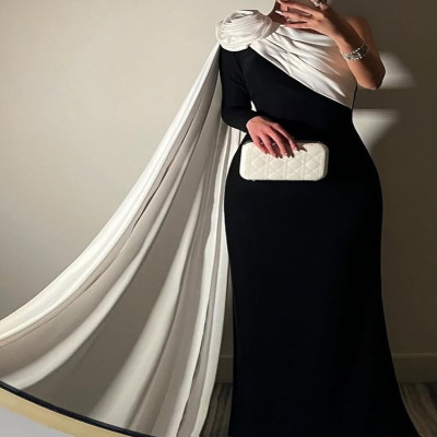 فستان نسائي