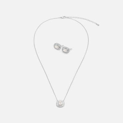 طقم نسائي فاخر بلون فضي