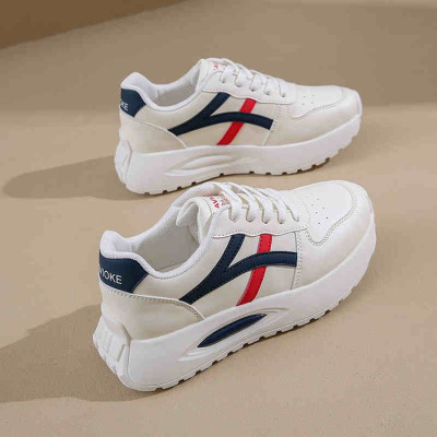 أحذية رياضية جديدة للنساء أحذية رياضية بيضاء عصرية...